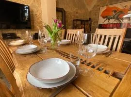 Maisonette-Wohnung mit Kamin im historischen Gewölbe