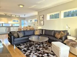 Ski-In Flat with Sauna & Balcony