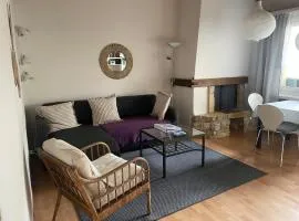 Quiet and sunny 2-room apartment with balcony