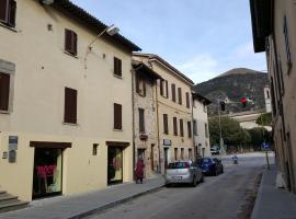 Residence Di Via Perugina 22, hotel in Gubbio