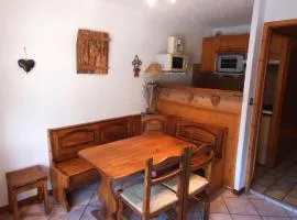 Résidence Le Centre - 2 Pièces pour 5 Personnes MAE-4826