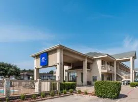 Americas Best Value Inn & Suites Fort Worth South