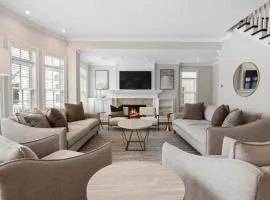 Experience luxury at Northern Charm 34 in Bay Harbor