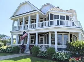 Experience luxury in this 4-bedroom home with stunning lake views in Bay Harbor.