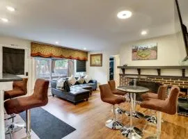 'Hidden Paradise' on 5 Acres w/ Hot Tub & Deck!