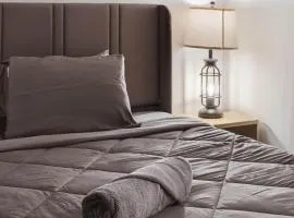 Perfect Inner-City Getaway 2BR