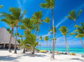 VACATION Homes HOTEL Villas and Suites Bavaro - playa Los Corales - wifi - SPA - Beach CLUB, hótel í Punta Cana