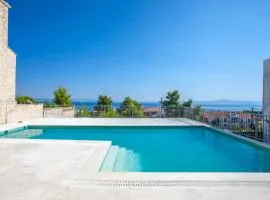 Timeless Luxury Apartment