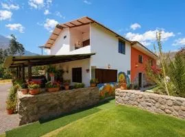 Valle verde, Hostel & camping