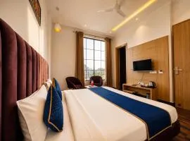 Hotel Diamond MBS Amritsar # Lift # Parking Space # Rooftop # Family Rooms