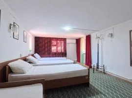 Bozui Hostel
