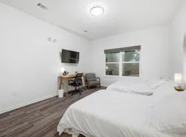 Silver Comet Motel Modern Boutique Suite