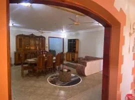 Bright 3-Bedroom Home Near Main Attractions