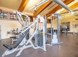 2BD Sweetwater Condo - Community Park, Pool + Hot Tub