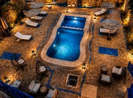 Riad Des Vieilles Charrues, хотел в Бумалн