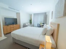 Gorgeous Studio on Glenelg Beach!