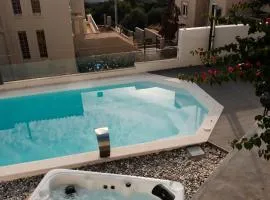 Thimari Sports & Spa with private pool and jacuzzi