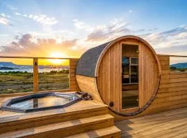 Cozy Cabin with Hot Tub & Sauna - Ultimate Retreat