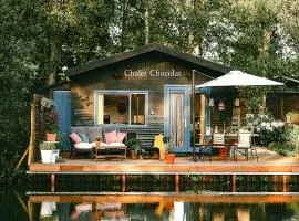 Beautiful Romantic Chalet in Geel