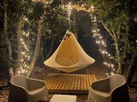 Lovnid insolite Lit intime pour duo romantique
