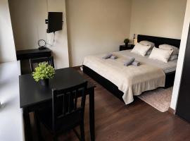 Hotel Akmenė, viešbutis mieste Naujoji Akmenė