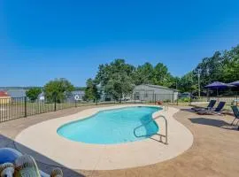 Pool & amazing view: Updated Grand Lake Getaway