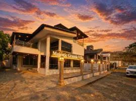 Majestic Grande 4BHK Luxury Villa With AC, Garden , BBQ , AIR HOCKEY , CARROM , TENNIS TABLE , Near Lonavala - 10 minutes From Imagica & Wet n Joy