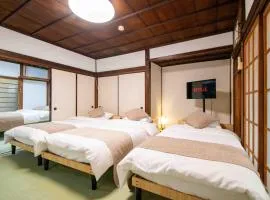 Yokosuka Chuo Station 6mins 100 years old fully equipped with furniture