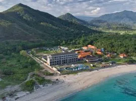 Tropical Beach Resort Sekongkang