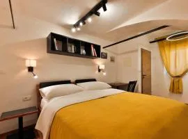 Ludo Rooms