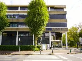 Young Learning Hotel