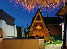 Garden Relax Bungalow "Deluxe Hotel Rooms, Pool, Parking"
