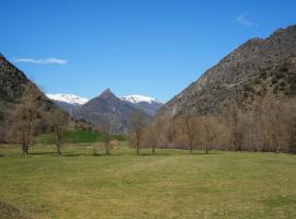 Hotel Puitavaca, hotel a Vall de Cardós