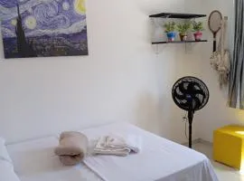 QUARTO bem localizado no altiplano próximo a UFPB com café da manhã