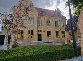 The Cleyhem House