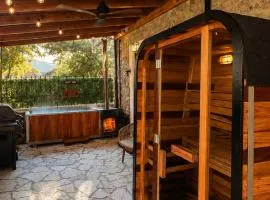 Chalet 1932 Boutique Mountain Chalet με Ιδιωτικό Hot Tub, Sauna & Τζάκι