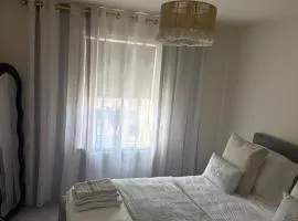 Hampton Beach Rooms Peterborough