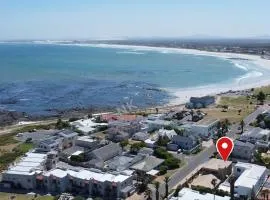 Beach Road Coastal Suite - Melkbos Beach & Restaurants Walkable