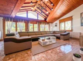 Barthe Holidays I Gran apartamento en el pueblo de Pal 8PAX I Terraza, Vistas al valle, Ideal para familias o grupo, Pet friendly I Rider