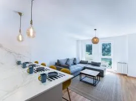 Barthe Holidays I Apartamento Moderno en Arinsal 4PAX a pie de pistas I Balcón con vistas y parking I Roda