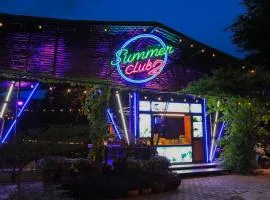 Summer Club2 Hostel and Cafe Aonang