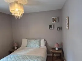 One Bedroom Apartment Minutes from Gorey