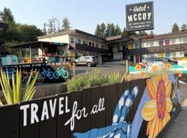 Hotel McCoy Pullman - Art, Coffee, Beer, Wine, hotel in Pullman