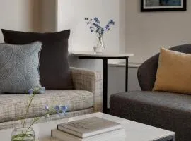 Crowne Plaza Seattle - No Resort Fee - Newly Renovated IHG Hotel