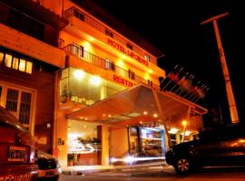 Hotel Liporaci、リオ・ガジェゴスにあるピロト・シヴィル・ノルベルト・フェルナンデス国際空港 - RGLの周辺ホテル