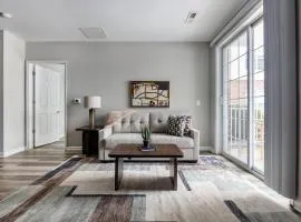 Landing Spectacular 1BD Game Room Gym