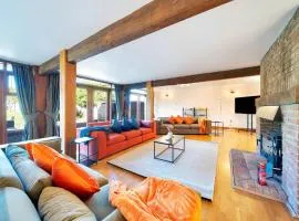 Blackdike Barn - 7 Bedroom House with Garden - Wilton, Thetford
