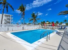 Sombrero Beach Getaway- Pool