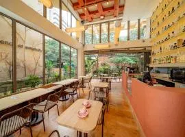 Moabi Hotel