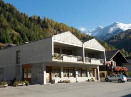 Auberge des Charmettes, chez Chantal et Yves, khách sạn gần Ski Lift Lorette, Bourg-Saint-Pierre